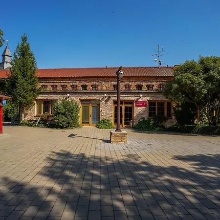 Hotelovy Dum Adina - ホテル