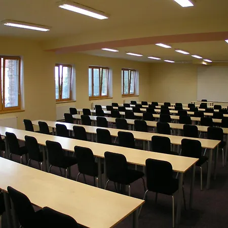 Hotelovy Dum Adina - Kurdějov