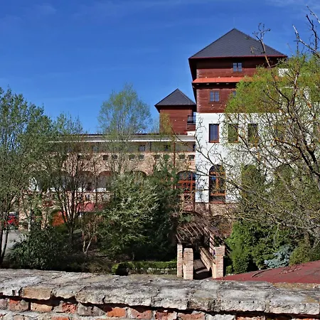 Hotelovy Dum Adina -