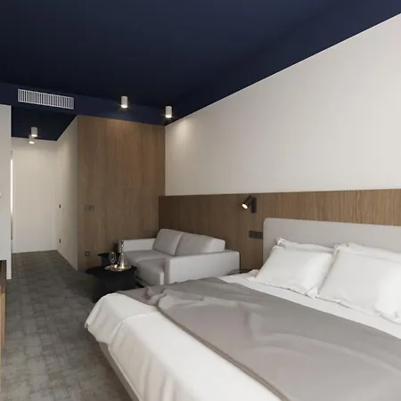 Adina - & Art Wine Hall Hotell 4*